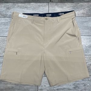 IZOD Golf Swing Flex Cargo Shorts Men's 38 Waist Khaki Color NWT
